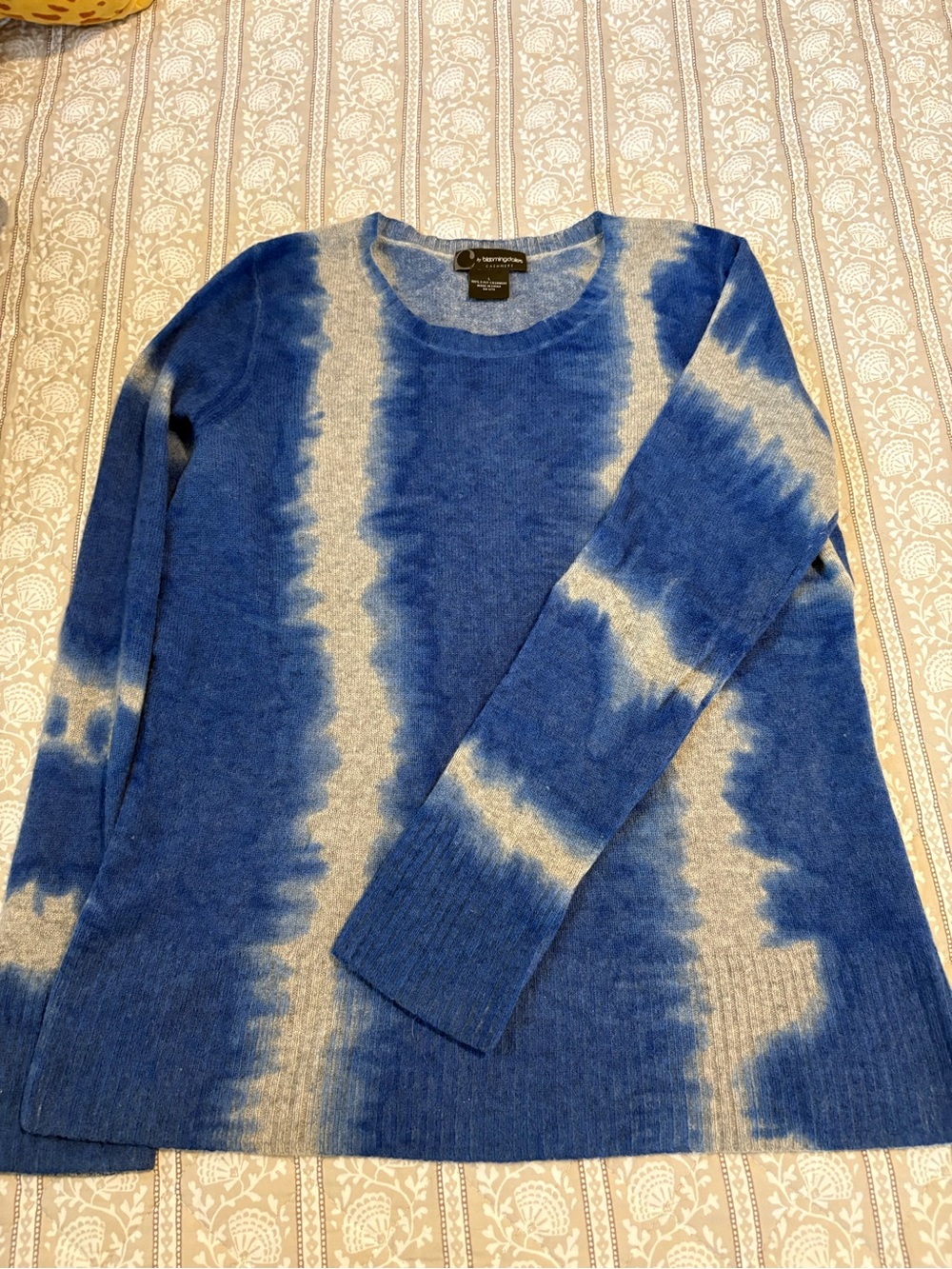 Bloomingdale’s Cashmere Blue and Gray Tie-Dye Crewneck Sweater